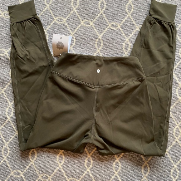 NWT olive green joggers. - Picture 2 of 3